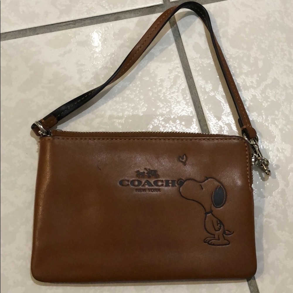 Coach Snoopy wristlet